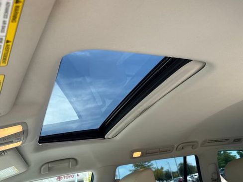 Used 2018 INFINITI QX80 2WD w/ Deluxe Technology Package image 34