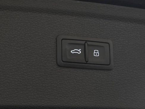 Used 2022 Audi Q5 2.0T Premium Plus w/ Premium Plus Package image 23