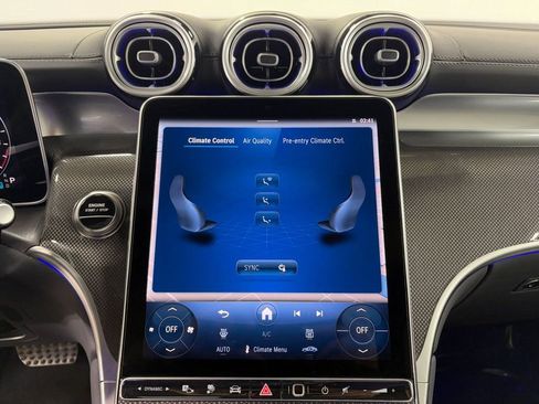 Used 2025 Mercedes-Benz GLC 350e 4MATIC w/ AMG Line image 19