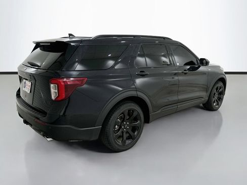 Used 2024 Ford Explorer ST-Line w/ Class IV Trailer Tow Package RWD image 7