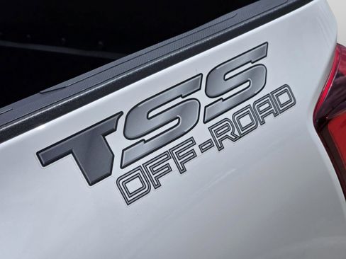 Used 2022 Toyota Tacoma SR w/ SR Convenience Package image 39