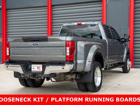 Used 2022 Ford F450 XLT w/ XLT Value Package image 3
