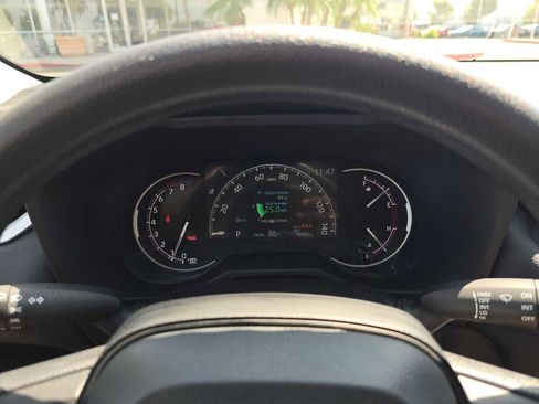 Certified 2025 Toyota RAV4 LE image 25