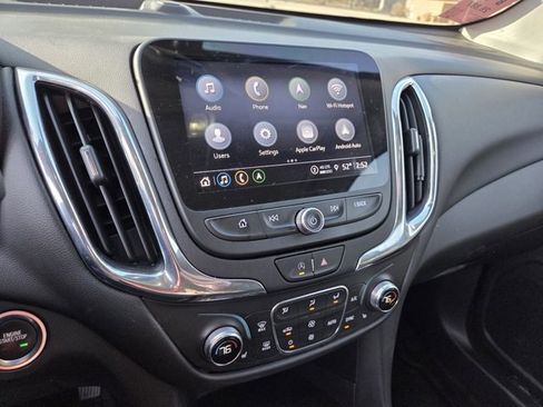 Used 2022 Chevrolet Equinox LT image 9