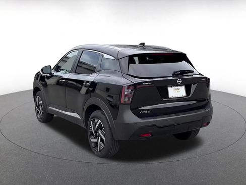 Used 2026 Nissan Kicks SV w/ Cold Weather Package FWD image 10