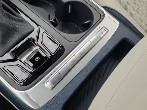 New 2026 Kia Carnival EX FWD image 35