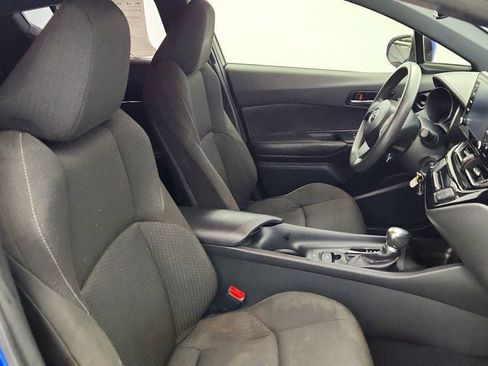 Used 2019 Toyota C-HR LE image 21