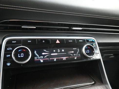 Used 2024 Genesis GV80 2.5T AWD/4WD image 16