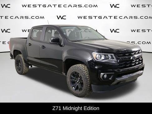 Used 2022 Chevrolet Colorado Z71 w/ Z71 Midnight Edition AWD/4WD image 4