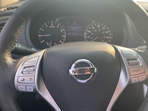 Used 2018 Nissan Altima 2.5 SL FWD image 9