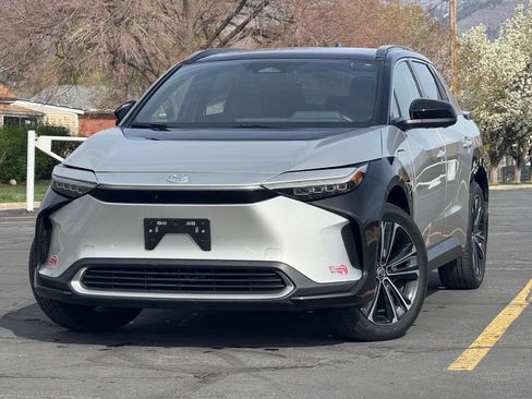 Used 2023 Toyota bZ4X AWD image 1