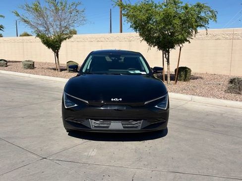 Used 2025 Kia EV6 Light w/ Light LR Technology Package image 5