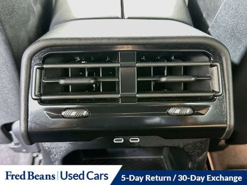 Used 2026 BMW 530i xDrive AWD/4WD image 33