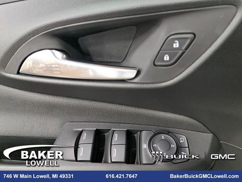 New 2025 Buick Envista Preferred w/ Convenience II Package image 27