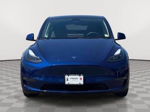 Used 2023 Tesla Model Y Performance AWD/4WD image 2