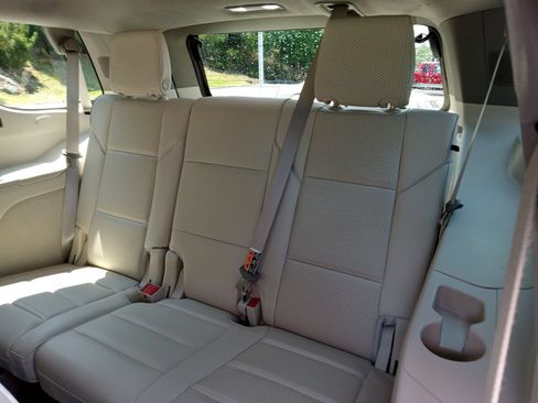 Certified 2026 Cadillac Escalade Platinum Sport AWD/4WD image 25