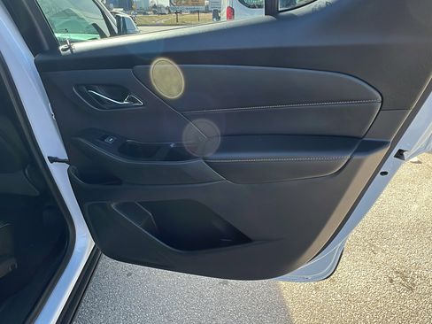 Used 2019 Chevrolet Traverse LT w/ LT Premium Package image 18