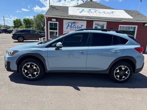 Used 2020 Subaru Crosstrek 2.0i Premium w/ Moonroof Package 2 AWD/4WD image 2