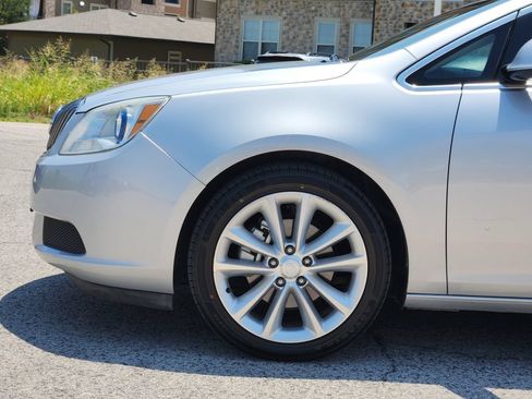Used 2012 Buick Verano Convenience FWD image 7
