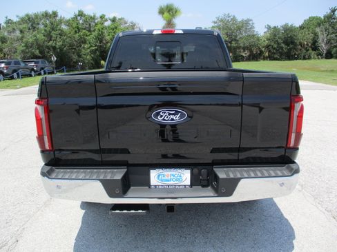 Used 2025 Ford F150 Lariat w/ Equipment Group 502A High AWD/4WD image 6
