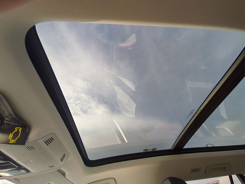 New 2026 Volkswagen Tiguan SE image 15