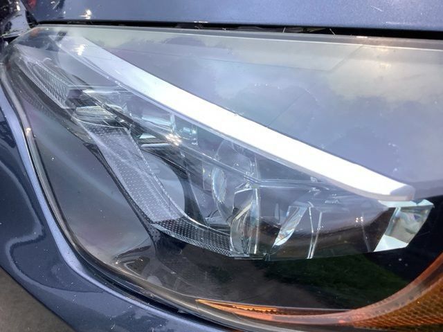 Used 2018 Toyota Corolla LE FWD image 4