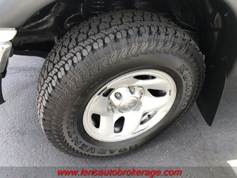 Used 2003 Toyota Tacoma PreRunner RWD image 22