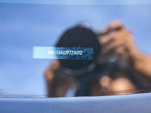 Used 2023 Kia Soul EX image 27