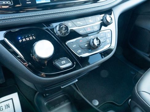 New 2026 Chrysler Pacifica Select image 19