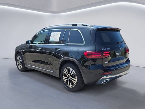Certified 2025 Mercedes-Benz GLB 250 4MATIC image 5