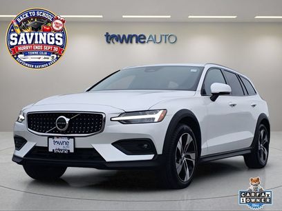 Used 2025 Volvo V60 B5 Cross Country Plus