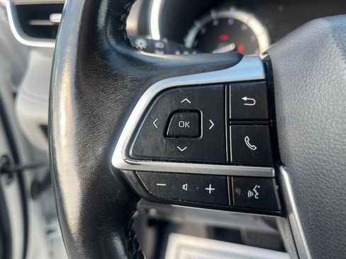 Used 2022 Toyota Highlander XLE image 31