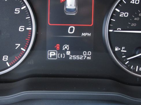 Used 2025 Subaru Crosstrek 2.0i Premium AWD/4WD image 28