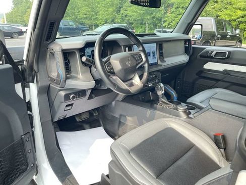 Used 2024 Ford Bronco Black Diamond AWD/4WD image 10