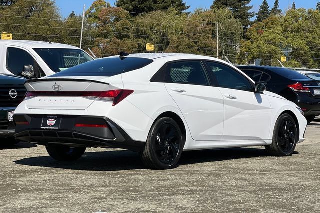 New 2026 Hyundai Elantra SEL Sport FWD image 6