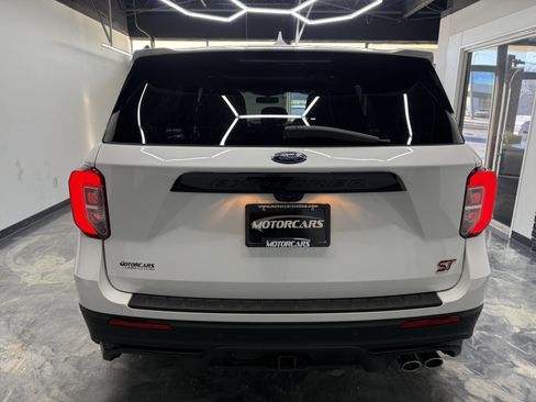 Used 2021 Ford Explorer ST w/ ST Street Pack image 4