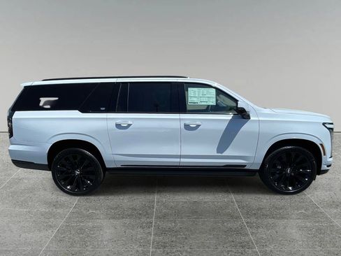 New 2026 Cadillac Escalade ESV Platinum Sport w/ LPO, ONYX Package AWD/4WD image 6