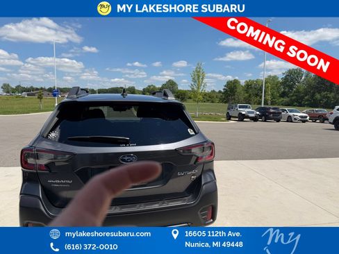 Used 2022 Subaru Outback Premium AWD/4WD image 9