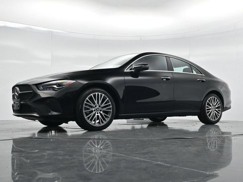 Used 2025 Mercedes-Benz CLA 250 image 23