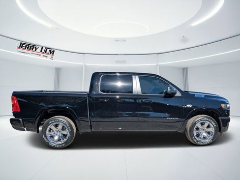 New 2026 RAM 1500 Big Horn AWD/4WD image 2