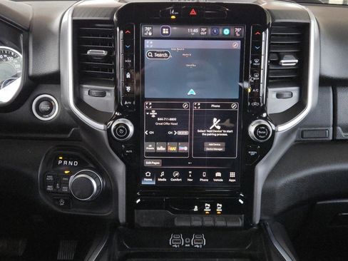Used 2025 RAM 1500 Big Horn image 13