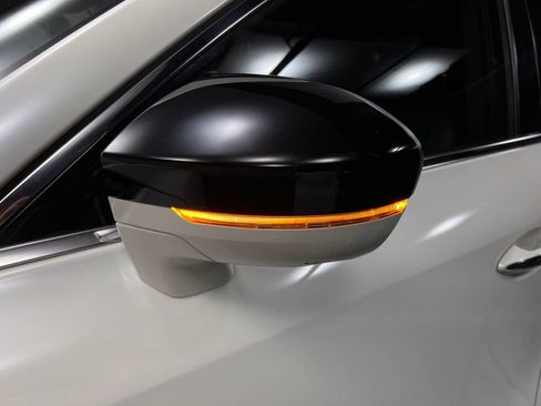 Used 2023 INFINITI QX60 Luxe w/ Cargo Package image 34