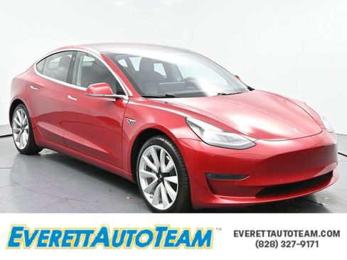 Used 2018 Tesla Model 3 Long Range image 1