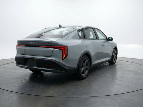Used 2025 Kia K4 FWD image 9