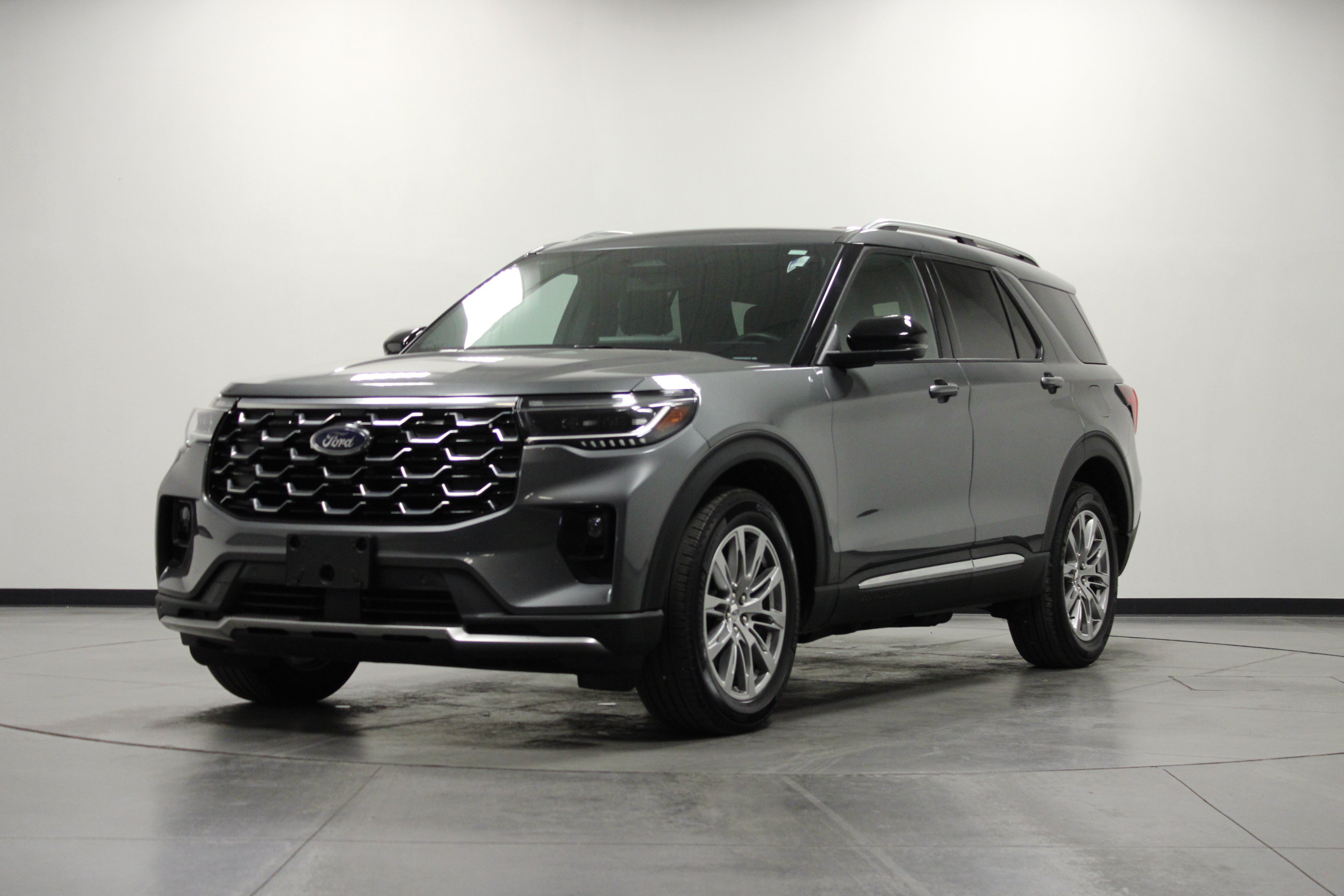 Used 2026 Ford Explorer Platinum AWD/4WD image 8