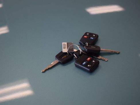 Used 2002 Ford Thunderbird Deluxe RWD image 35