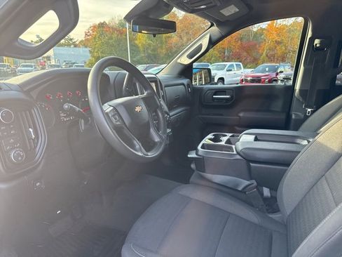 Used 2022 Chevrolet Silverado 1500 Custom image 8