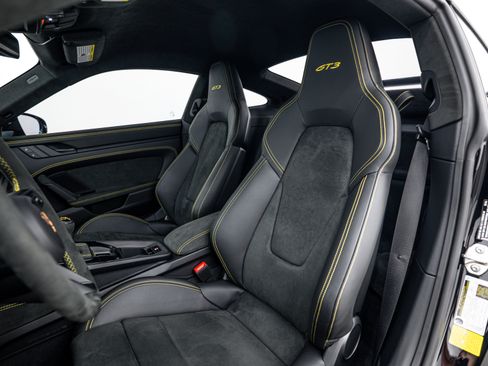 Certified 2026 Porsche 911 GT3 RWD image 24