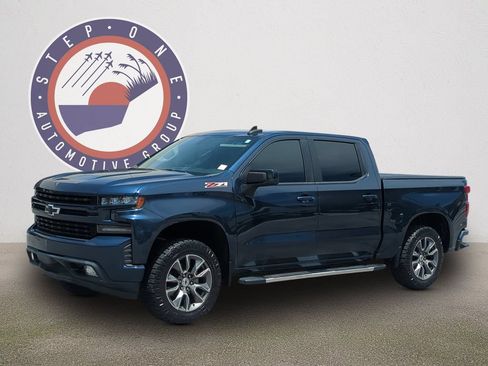 Used 2020 Chevrolet Silverado 1500 RST w/ All-Star Edition AWD/4WD image 2