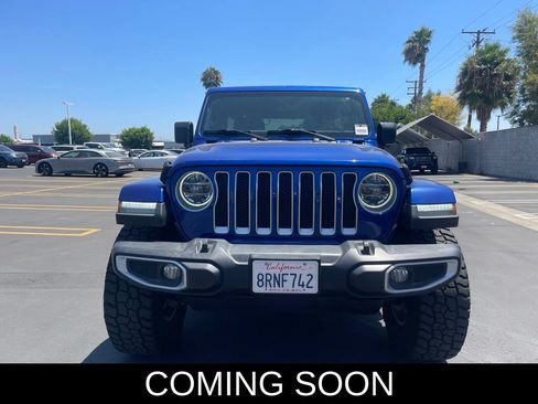 Used 2020 Jeep Wrangler Unlimited Sahara AWD/4WD image 6